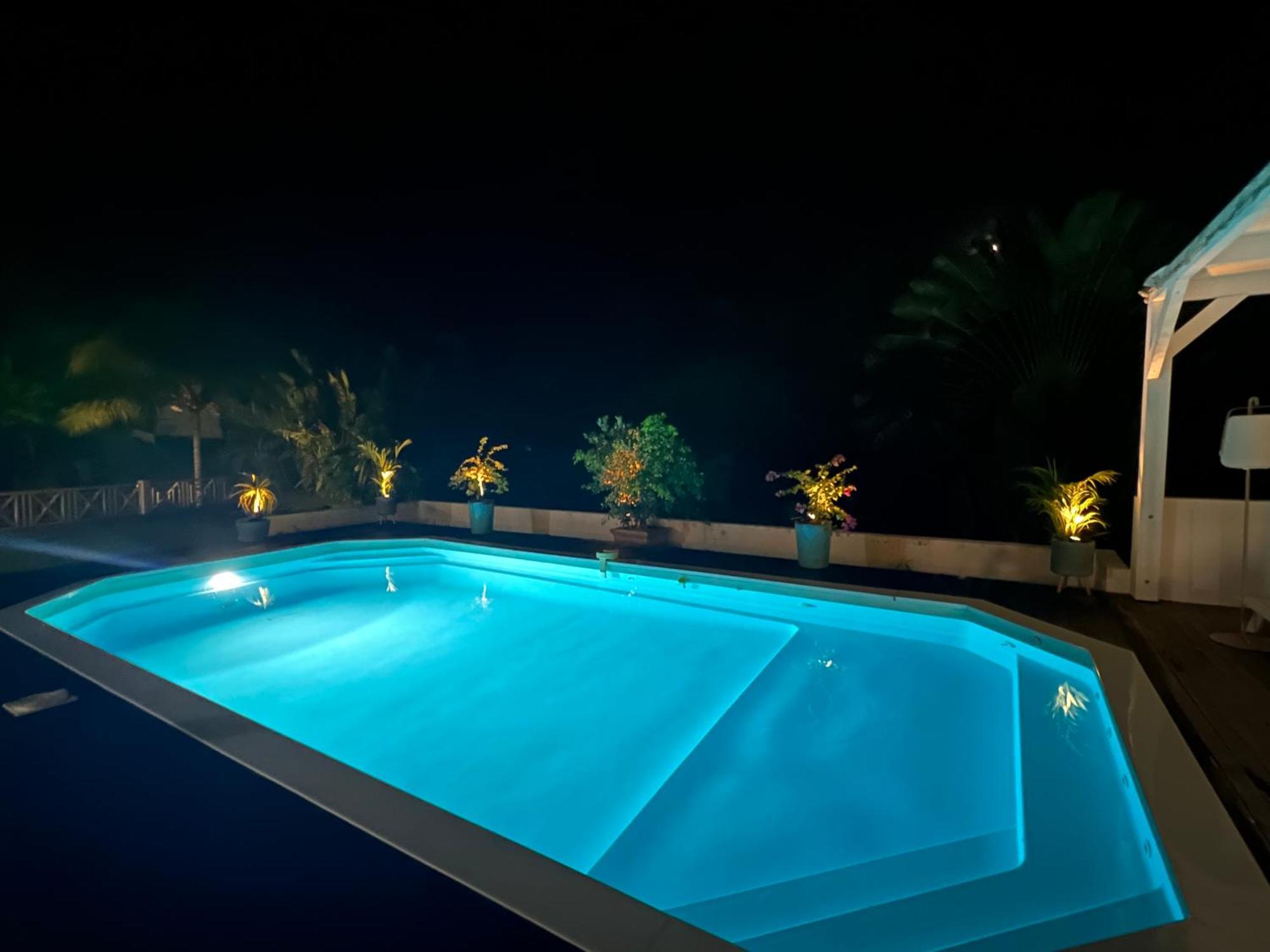 Spacieuse Villa Corossol Avec Piscine Et Jeux Exterieurs Le Gosier  Exterior photo